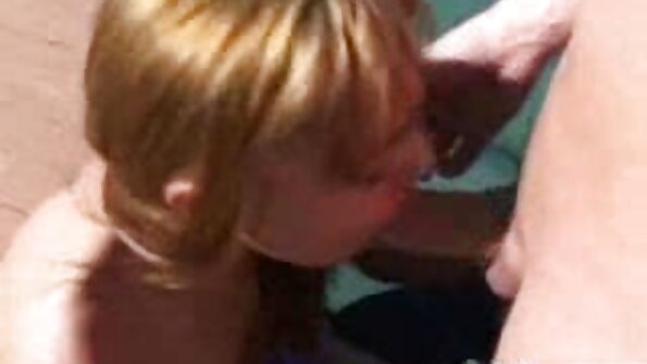 అంగని ఇష్టపడే ఇద్దరు క్రేజీ వేశ్యలకు ఒక హార్డ్ డిక్ సరిపోతుంది