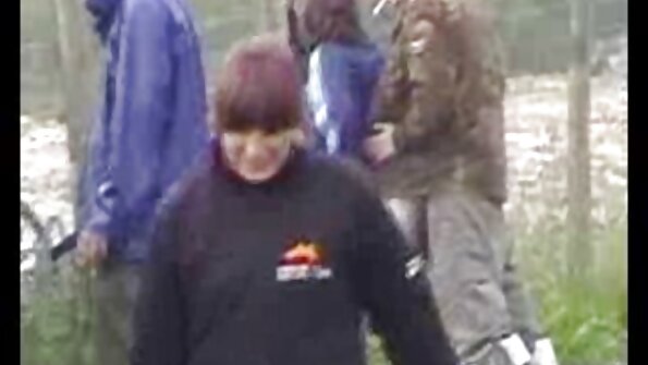 హంగ్ మ్యాన్ భార్య మరియు మాజీ భార్య ముగ్గురు ఆశ్చర్యానికి సిద్ధమయ్యారు