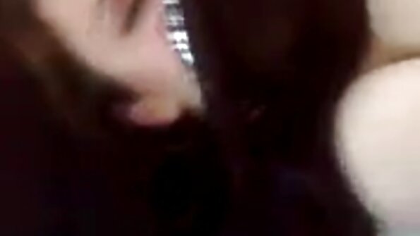 అందమైన అల్లీ హేజ్ ఒక గొప్ప హార్డ్‌కోర్ సన్నివేశంలో తన పెద్ద గాడిదను మేల్కొల్పడానికి అనుమతిస్తుంది
