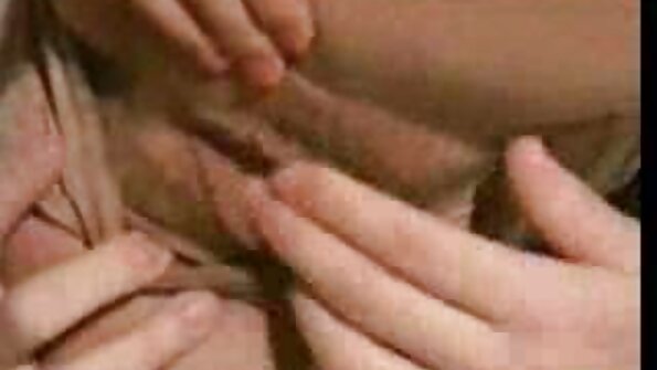 వంకర MILF జాస్మిన్ జే ఒక హంక్ ద్వారా దూసుకుపోతుంది