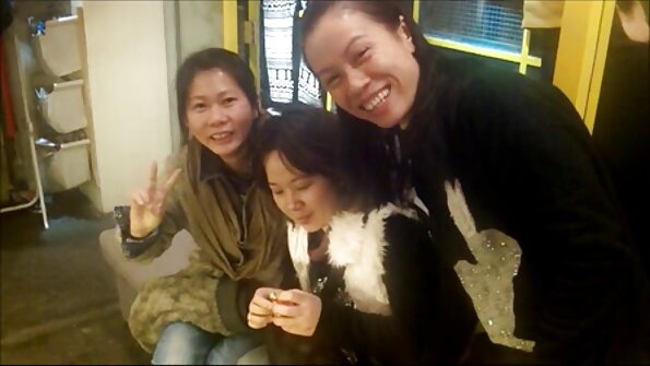 లాటినా ఆమె గాడిద పెద్ద కాక్ ద్వారా పేరు మార్చబడినందున సరళమైనది