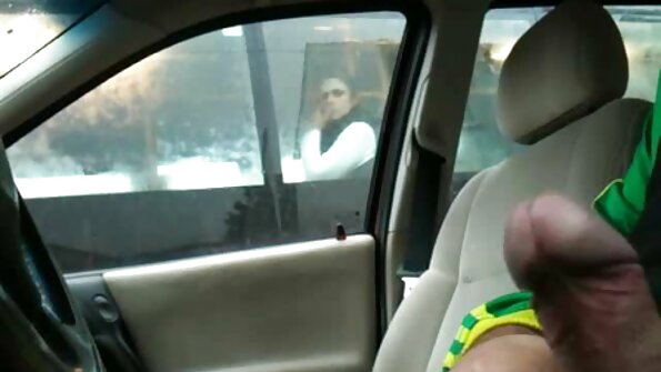 తన అందమైన XXX భాగస్వామిని సంతోషపెట్టడానికి లస్టీస్ లాటినా తేనె ఇక్కడ ఉంది