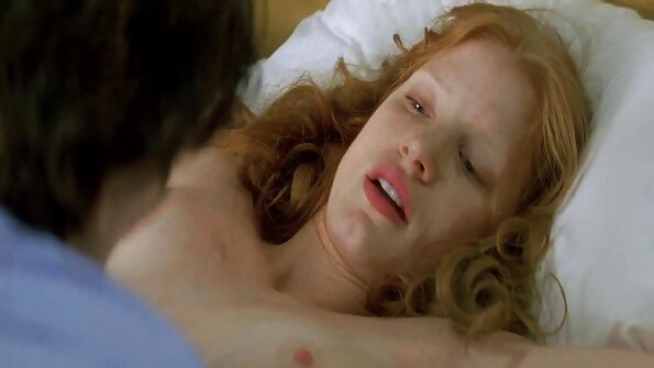 కాస్ట్ ఫీలింగ్ కాక్ ప్రేమతో నిండిన బిచ్లు గట్టిగా కొట్టుకుంటున్నారు