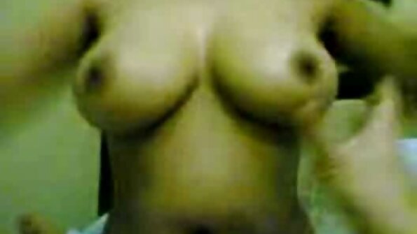 యువ టీనా కే మరియు ఆమె మనిషి టోబి యొక్క మంచి ప్రేమ చర్య